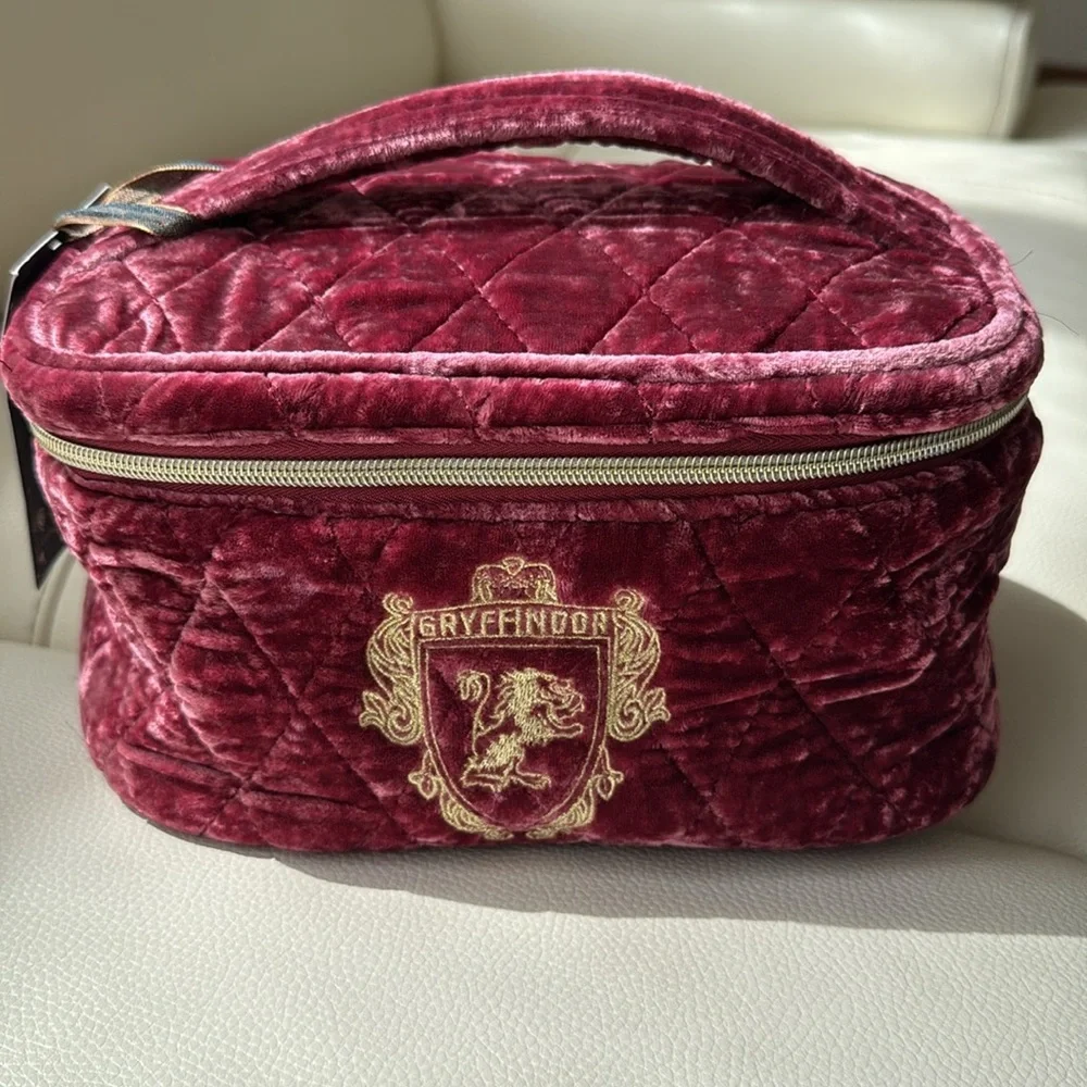 Harry Potter™‎ Gryffindor™ Velvet Train Case